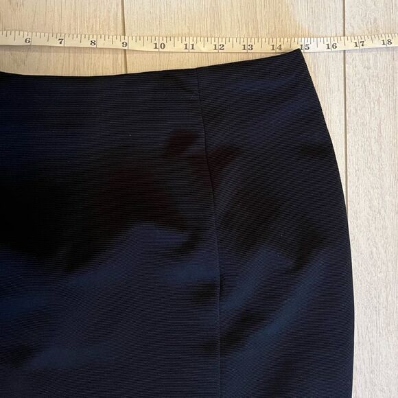 Vintage 90s ribbed midi black skirt with slit - Picture 6 of 10